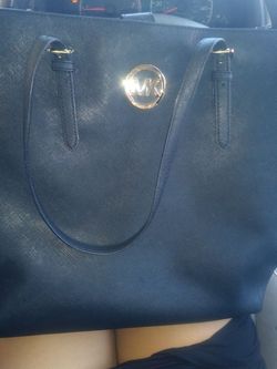 Almost new no purse authentic