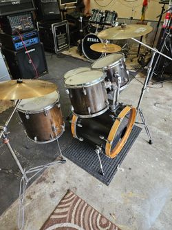 complete 5pc drumset