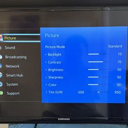 Samsung Smart Tv 32” Model: un32h5203af. NO STAND NO REMOTE