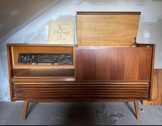 Telefunkin console Hifi system and record player