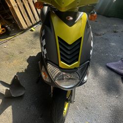 Super 9 Moped