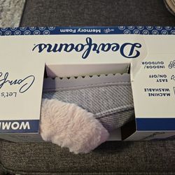 New Dearfoam Women's- L 9/10