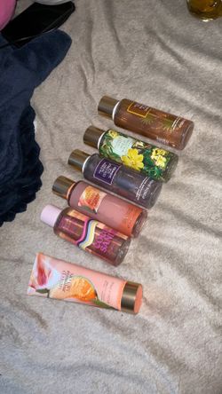Victoria secret/PINK perfumes