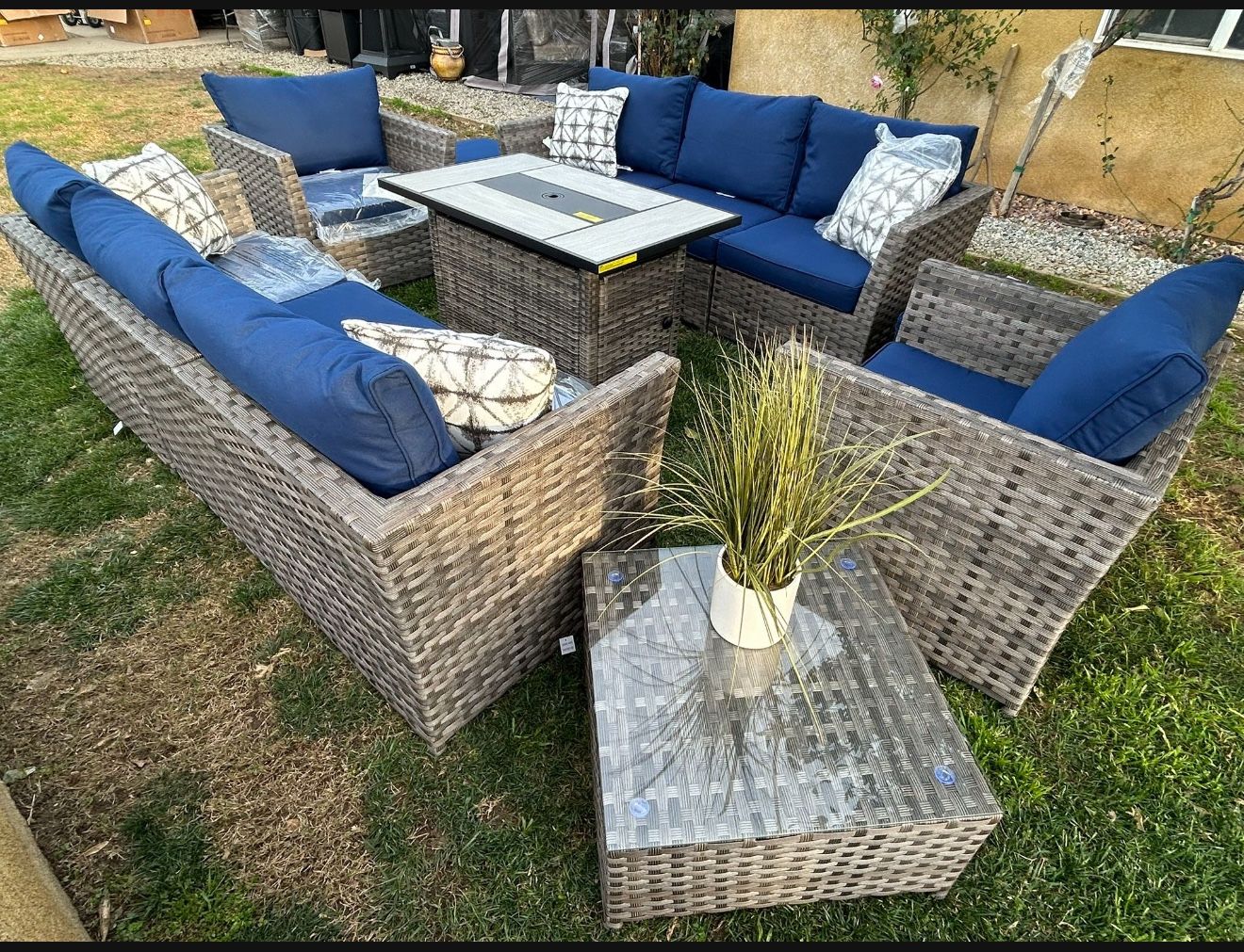 Brand New Patio Outdoor Furniture Set With Fire Pit 