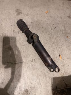 Jeep TJ  2001 rear drive shaft 70$