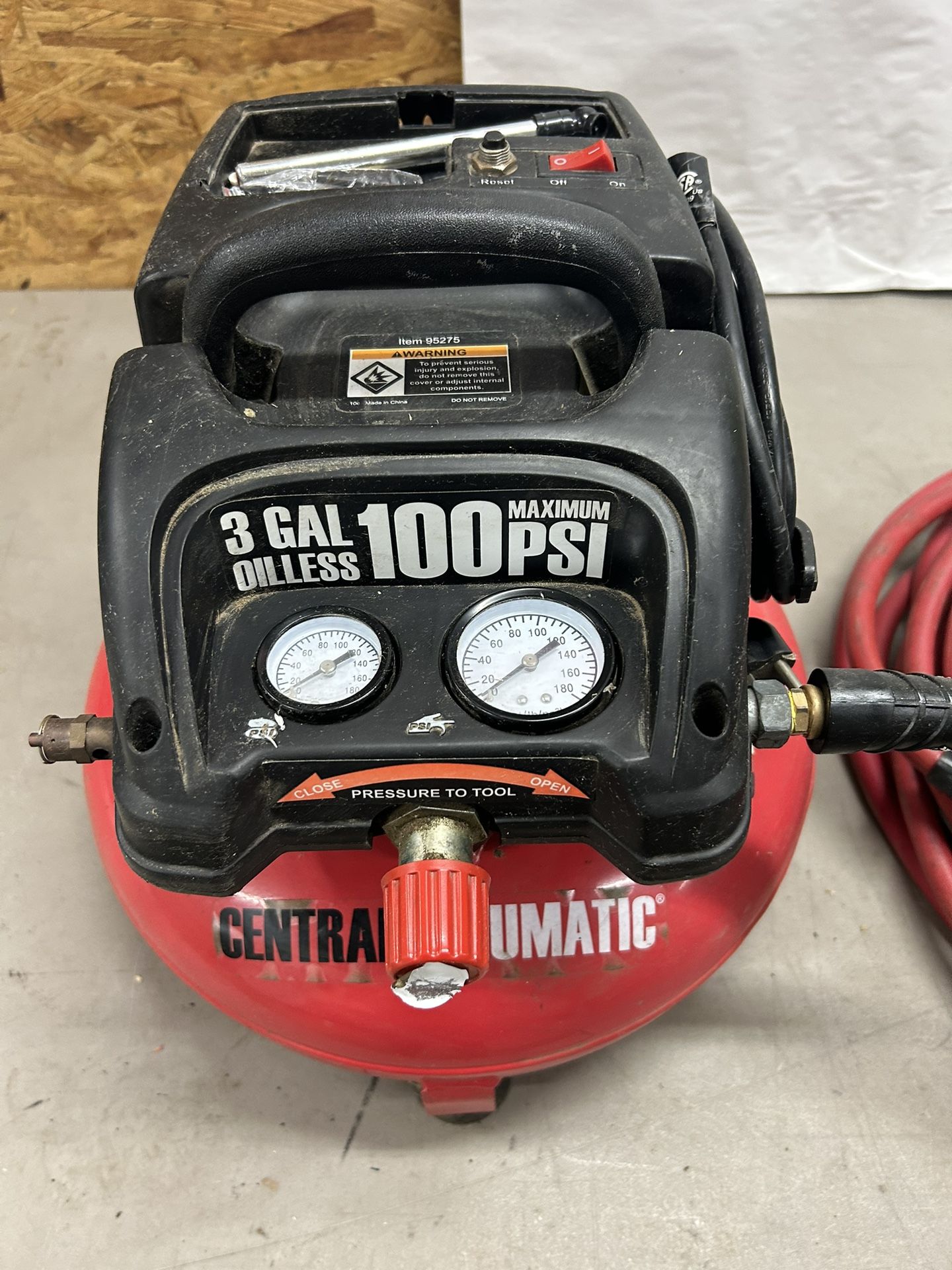 Central Pneumatic Air Compressor With Hose And Tire Filler
