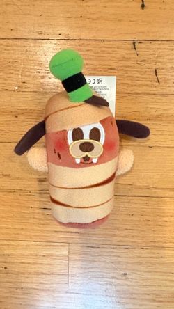 Disney Parks Munchlings Terrifying Treats Goofy Mummy Hot Dog Plush.