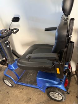 Champion sit down scooter