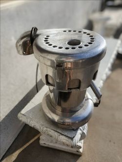 Commercial Juice Extractor