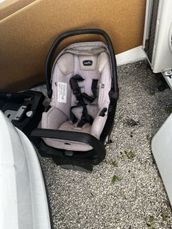 Car Seat $25