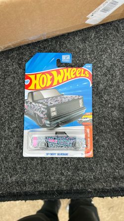 Hot Wheels 83 Chevy Silverado black widow