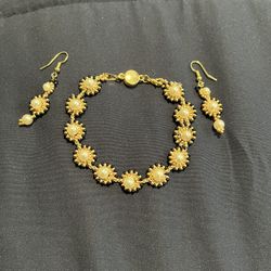 Seed Bead Pearl Bracelet 