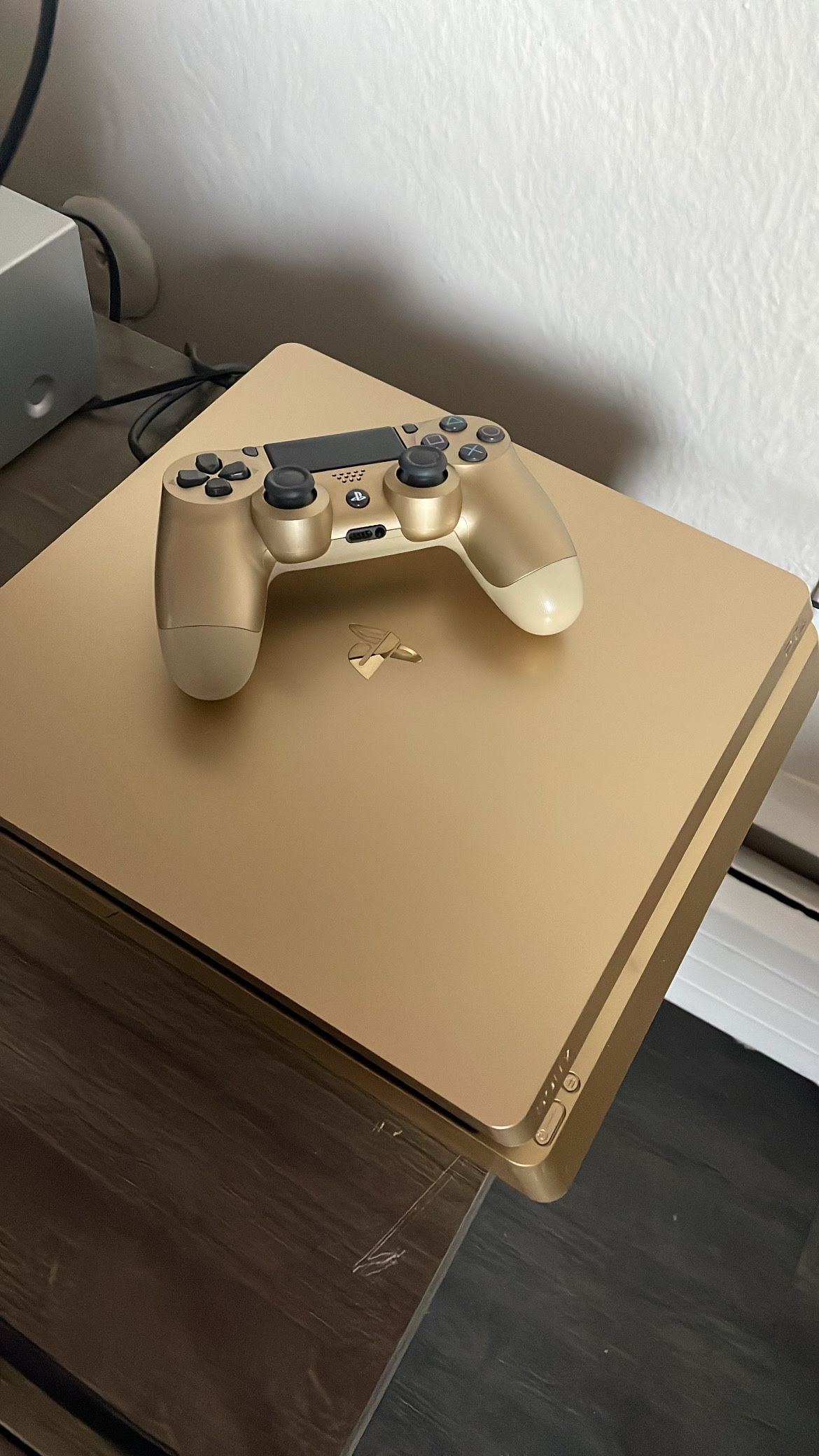 PS4 Gold 1TB