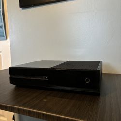 Xbox One with Controller