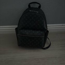 Louis Vuitton Discovery Backpack MM