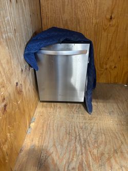 Whirlpool Dishwasher 24"