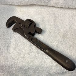 The HD Smith & Co 10 In Pipe Wrench