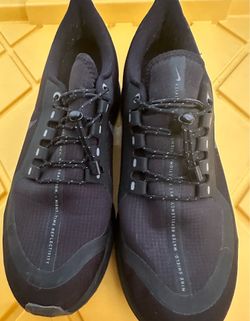 Women’s Nike shoes