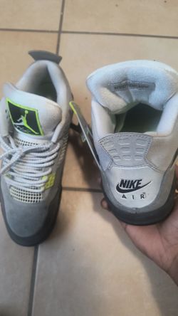 Jordan 4s Size 9.5