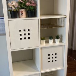 Shelving Unit 