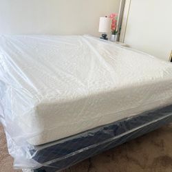 *New Memory Foam Mattress - Free Delivery! Twin Full Queen King Cal King* Cama Bed Box Spring
