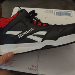 Reeboks Sz 9 Safety Toe