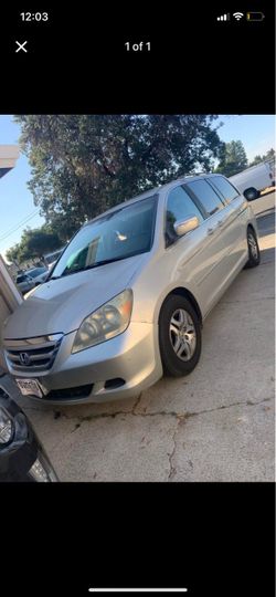2005 Honda odyssey van