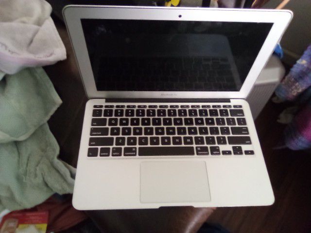 13 Inch Apple MacBook Air For Parts