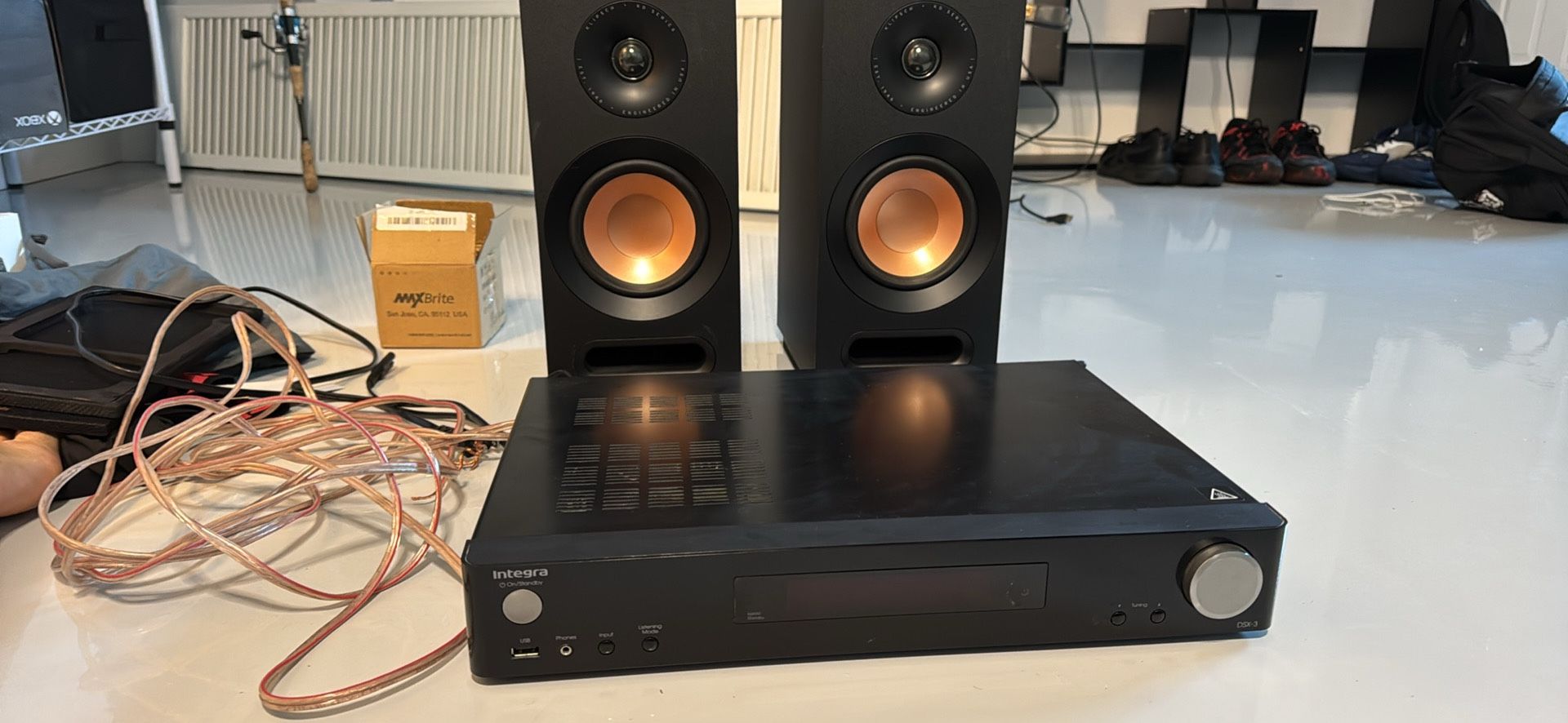 Dsx-3 Receiver With 2 Klipch Subwoofers