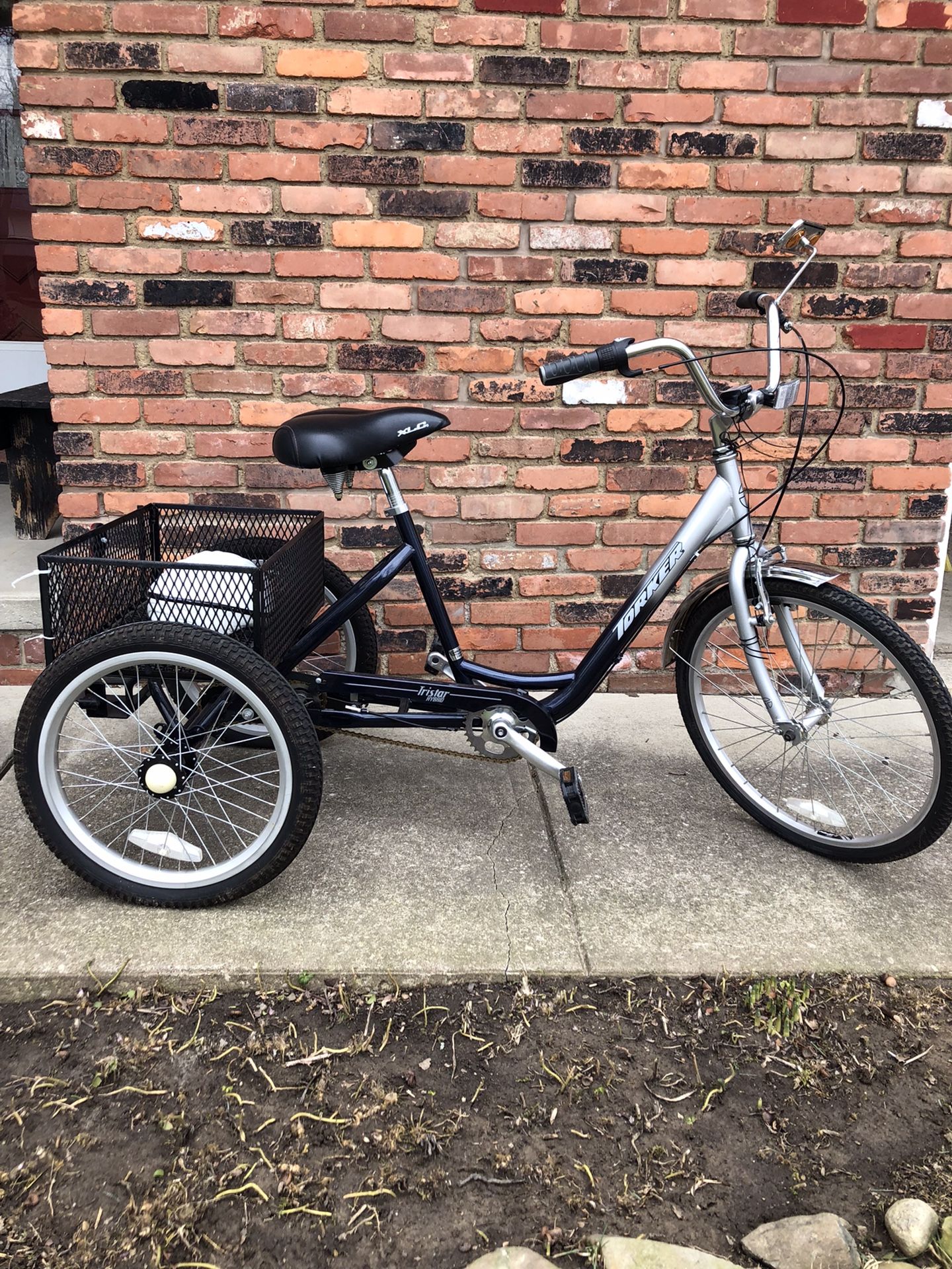 Tristar Hybrid Torker 3 Speed Adult Tricycle Trike w Rear Basket and Rearview Mirror for Sale in Mentor OH OfferUp