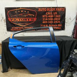 NISSAN VERSA 2020-2024 RH REAR DOOR SHELL OEM 