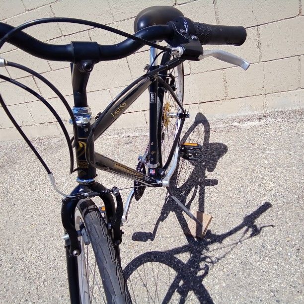 DIAMONDBACK LAKE SIDE HYBRID MENS ROAD BIKE REFURBISHED
