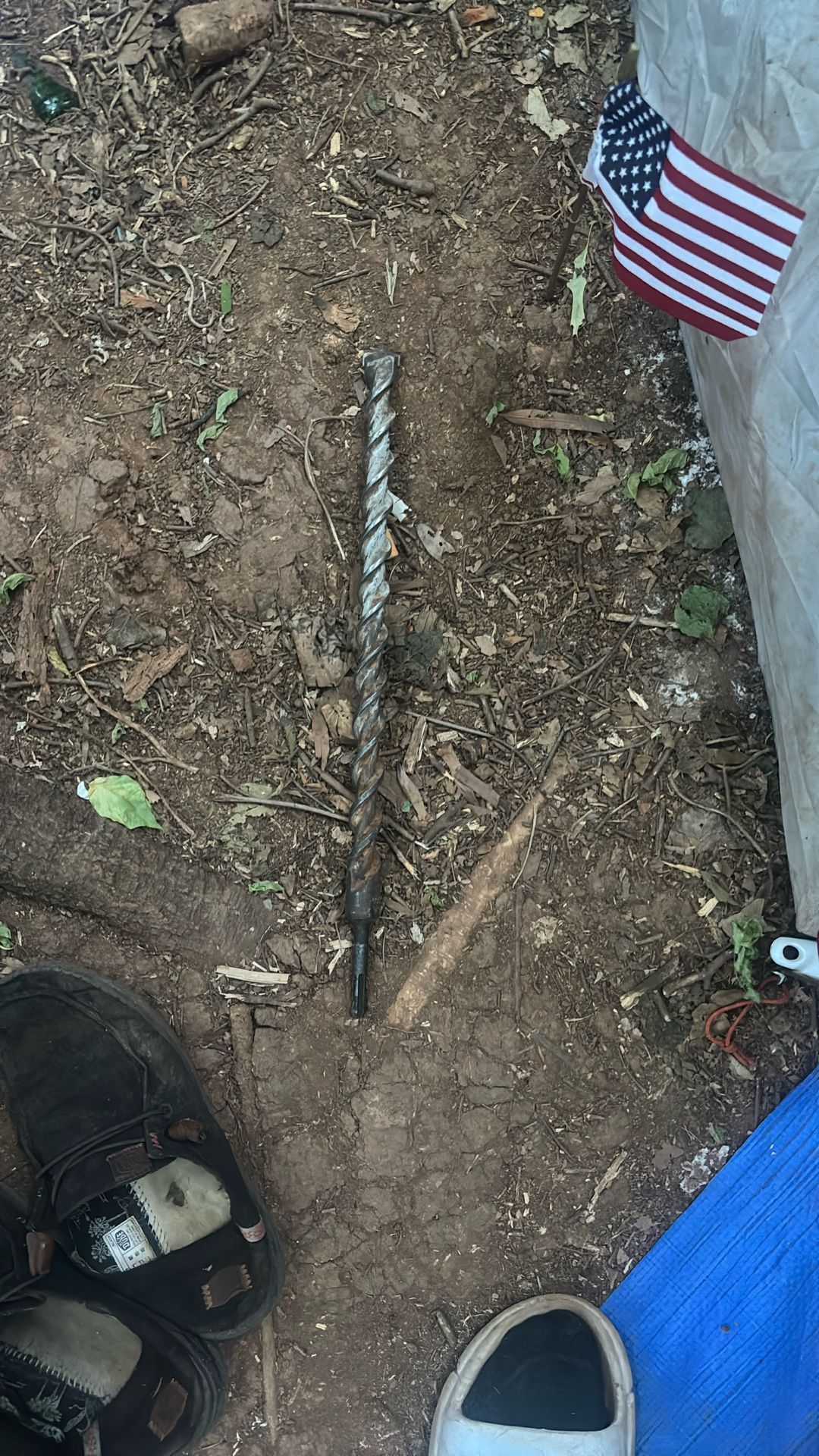 Hammer drill bit