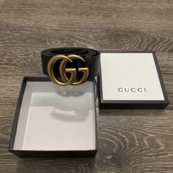 Gucci Black Leather Belt with Gold GG Emblem