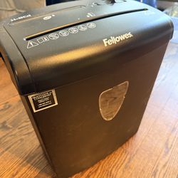 Fellowes Powershred H- 8Cd  Paper & CD Shredder