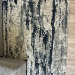 Rug 5 X 8 City furniture 