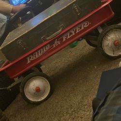 Radio Flyer Wagon 60Firm Works Fine