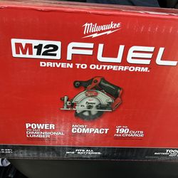 Milwaukee Fuel Circular Saw