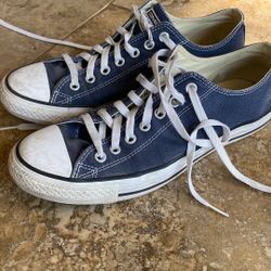 Converse low Top Men’s 9.5
