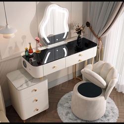 Vanity With Chair