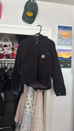 Carhart Jacket ( Lmk For A Different Price )
