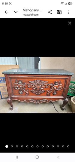 Mahogany solid wood dresser