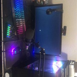Mid-tier Gaming Pc (hmu For Offers)