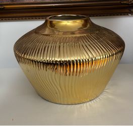 Ceramic base