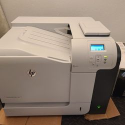HP LaserJet 500 color M551 printer and toner