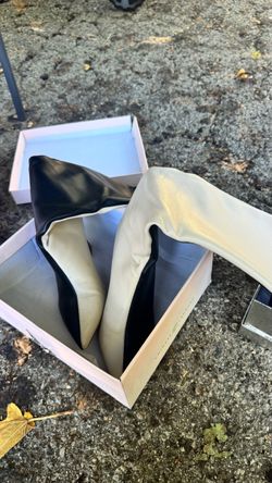 Chinese Laundry Boots Dual Split Color