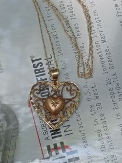 10k gold heart pendant and necklace