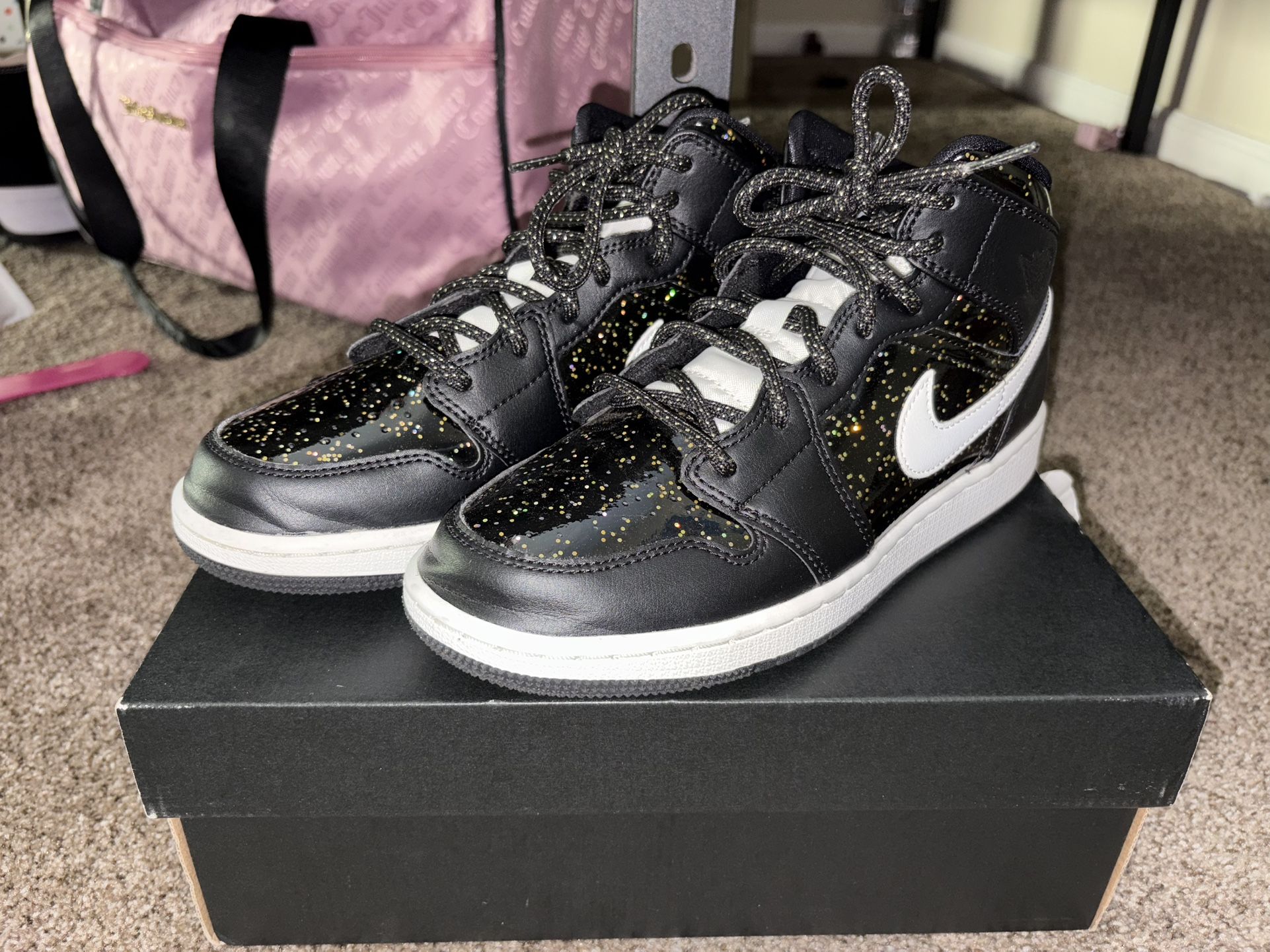 AIR JORDAN 1 MID SE (GS) Black Speckle