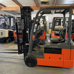 2019 Toyota 3-wheel Electric Solid Pneumatic Tire Forklift 