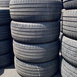 235/40R19 Marca Michelin En Perfectas Condiciónes De Vida
